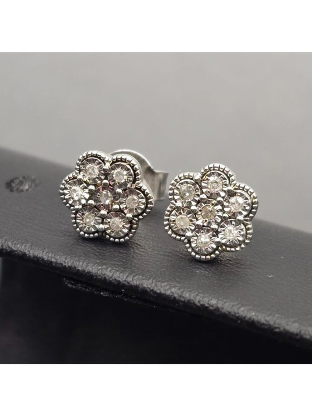 Effy Natural Diamond Flower Stud Earrings 925 Sterling Silver Clusters .25" - Picture 10 of 10
